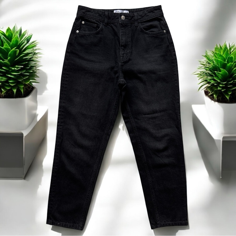 ZARA Mom Fit High Rise Black Jeans - Size 6